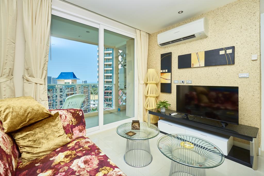 Grand Carribean By Tech Apartment Pattaya Exterior photo